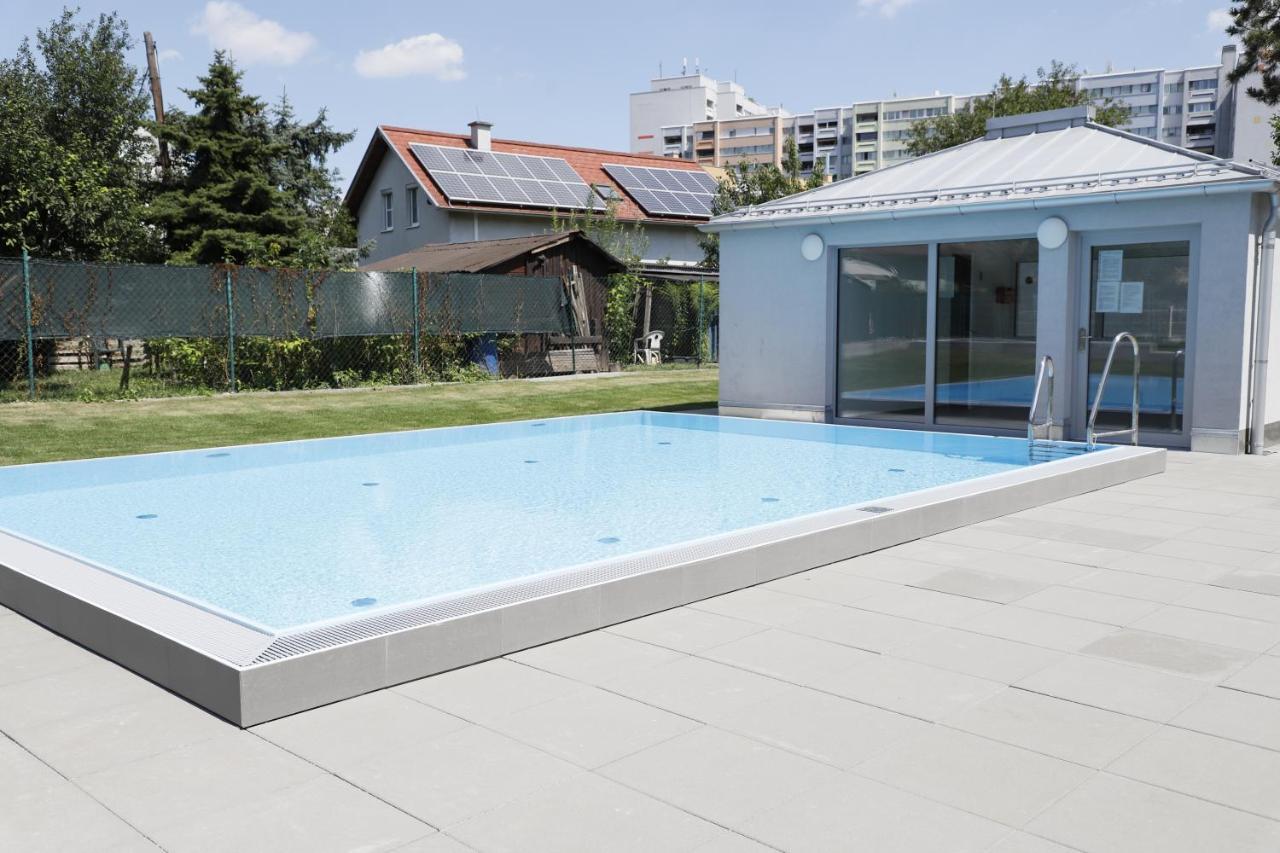 Rooftop Terrace, Free Garage Parking And Pool! Vienna Exterior photo