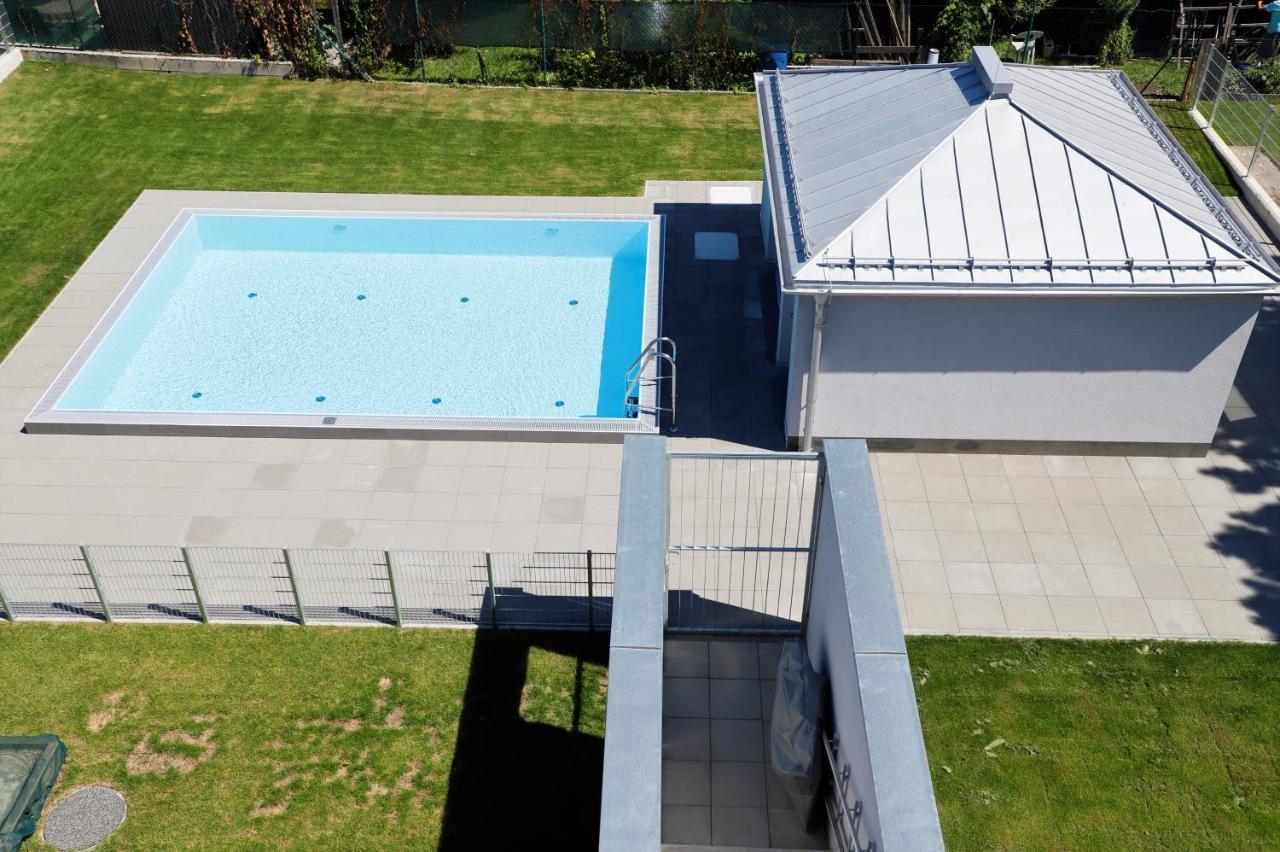Rooftop Terrace, Free Garage Parking And Pool! Vienna Exterior photo